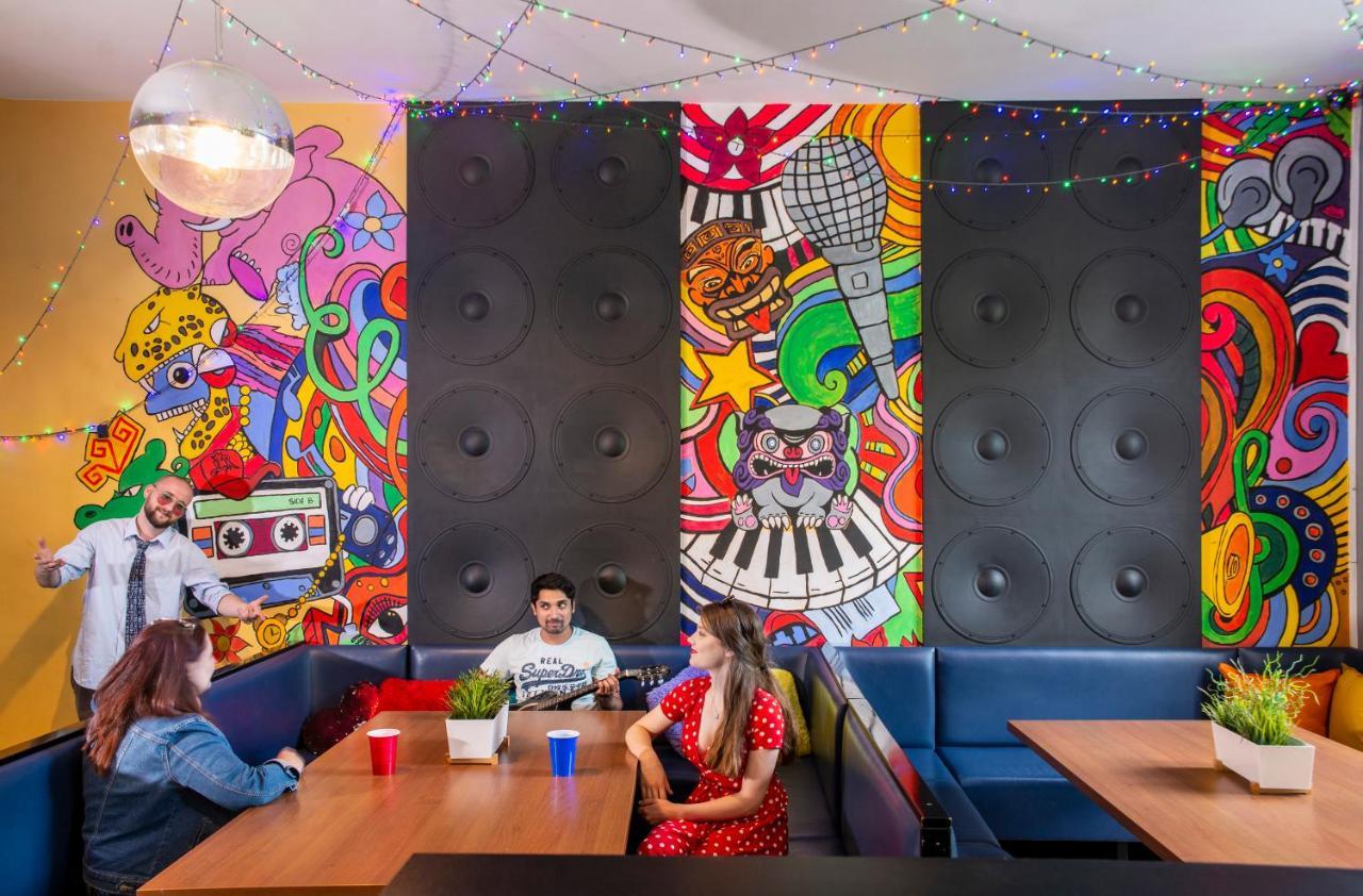 Let'S Rock Party Hostel! Age Limit From 18 Until 40! Krakow Ngoại thất bức ảnh