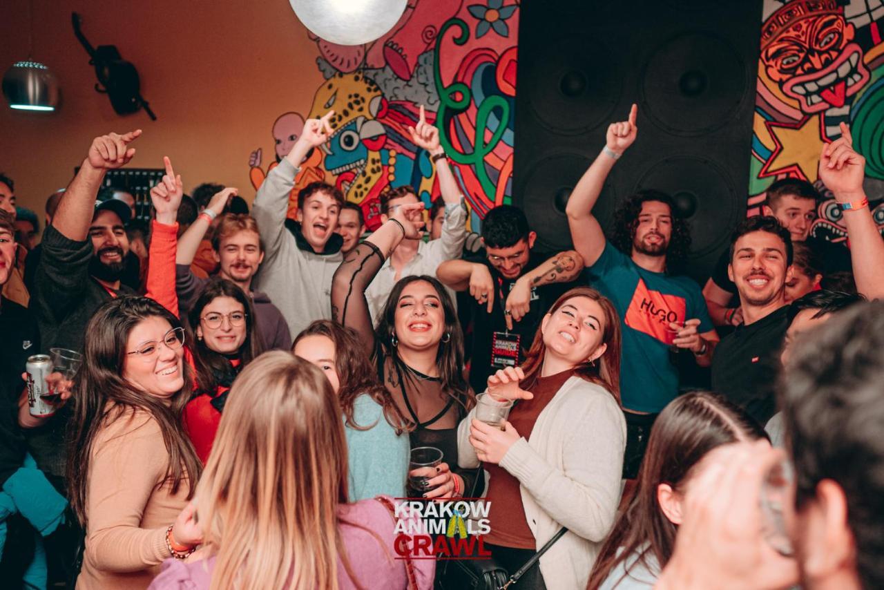 Let'S Rock Party Hostel! Age Limit From 18 Until 40! Krakow Ngoại thất bức ảnh