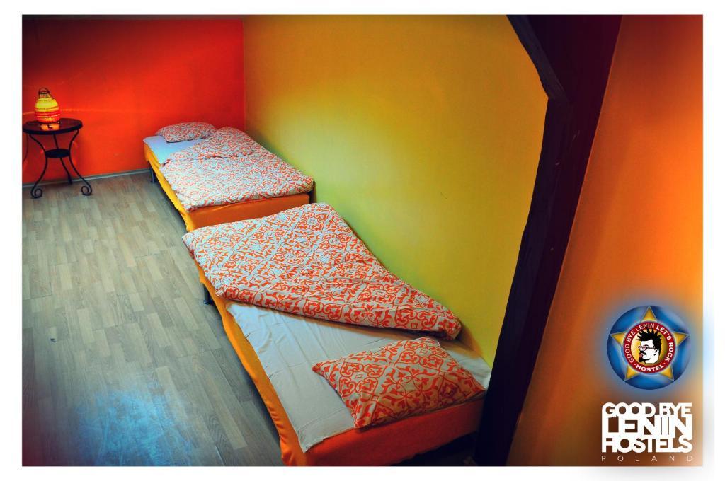 Let'S Rock Party Hostel! Age Limit From 18 Until 40! Krakow Phòng bức ảnh
