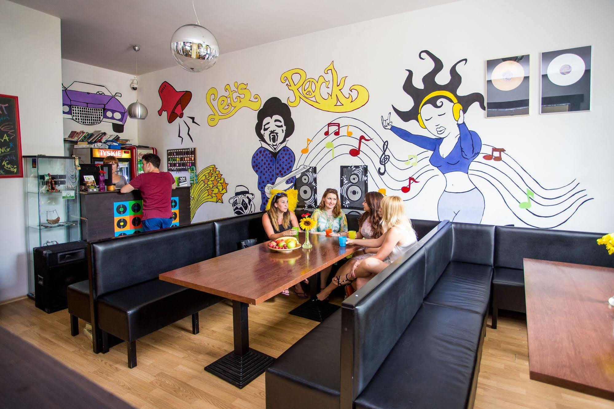 Let'S Rock Party Hostel! Age Limit From 18 Until 40! Krakow Ngoại thất bức ảnh